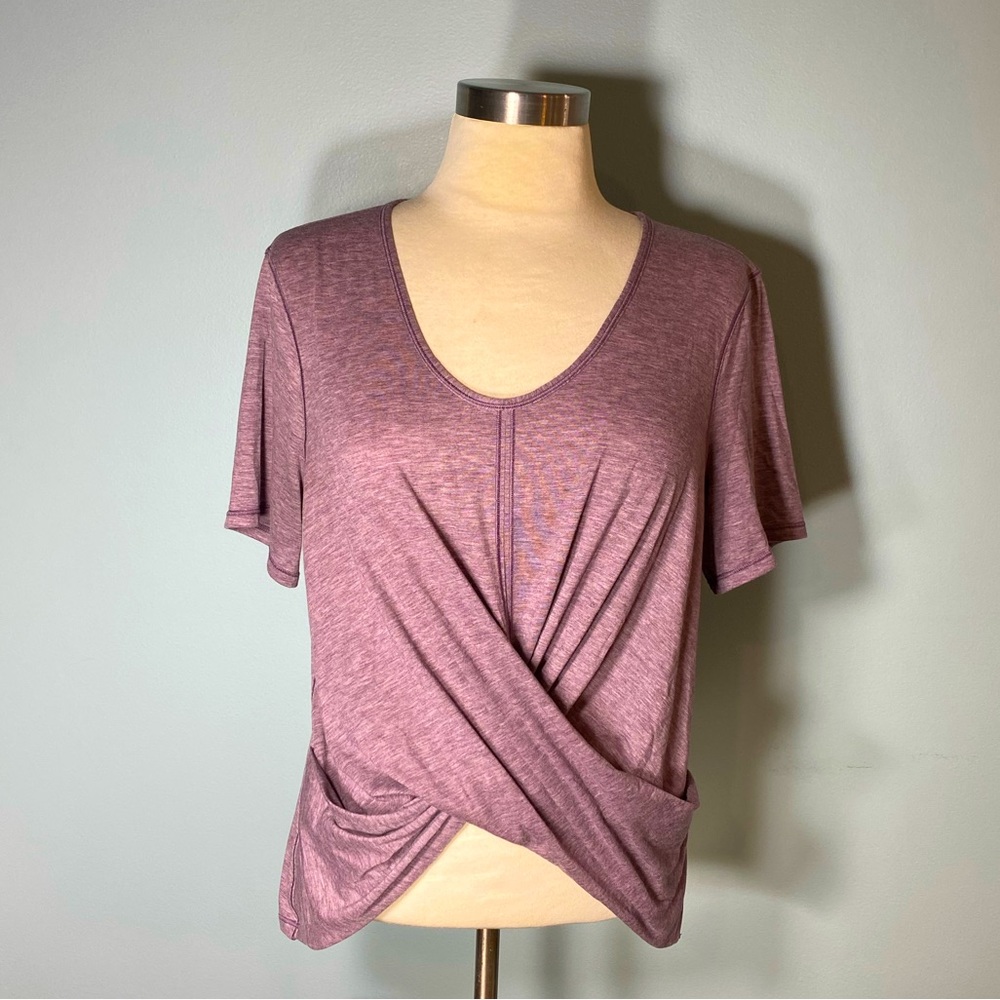 Lululemon Women’s Shirt SZ S. Heathered plum
